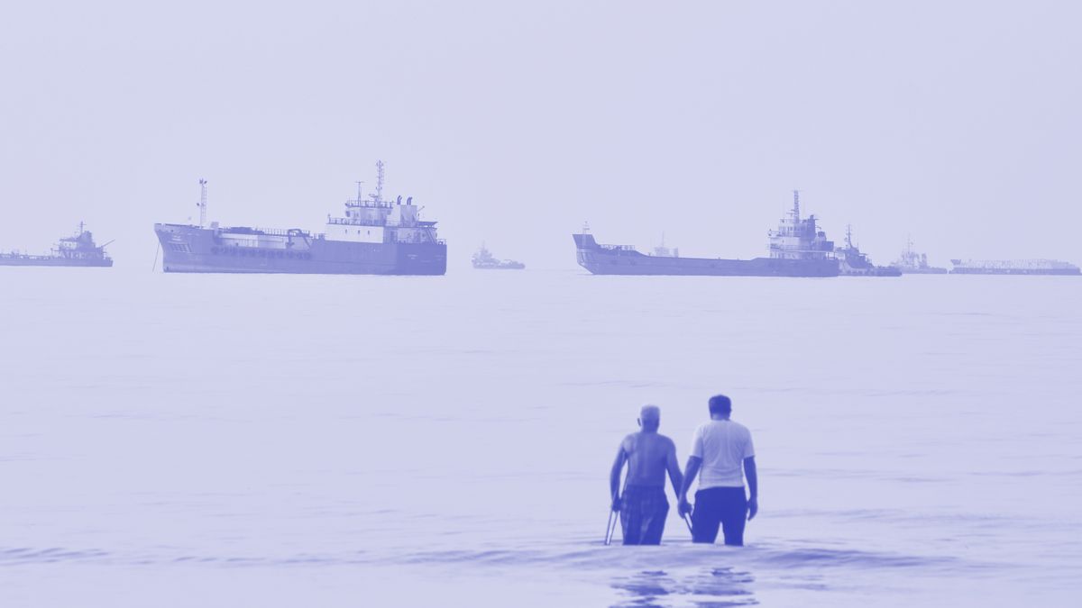 Trump reinstates Hormuz blockade, slaps 20% toll