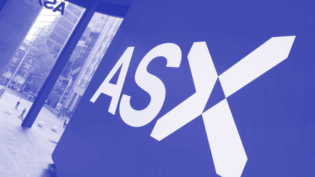ASX closes flat; Siteminder lifts 11% amid tech surge